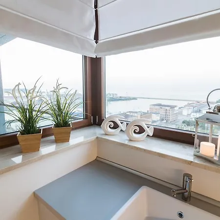 Ocean Dream - Sea Towers * グディニャ